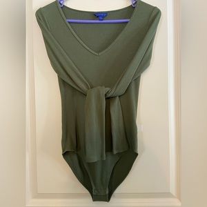 Aeropostale GUC Sz-XS Ribbed Bodysuit-3 Small Snaps-Long Sleeves, Low V-Neckline